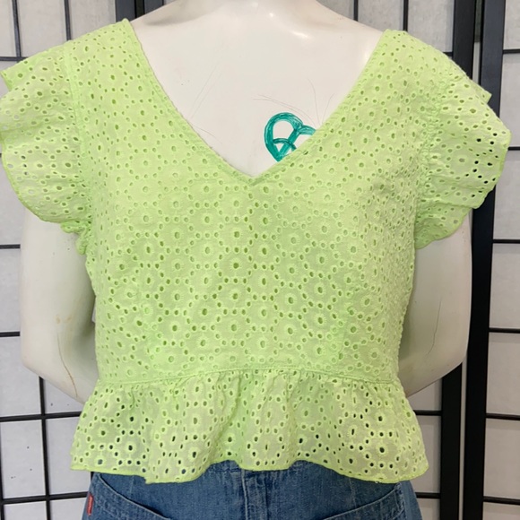 Adorable Eyelet Crop Top - Picture 1 of 7